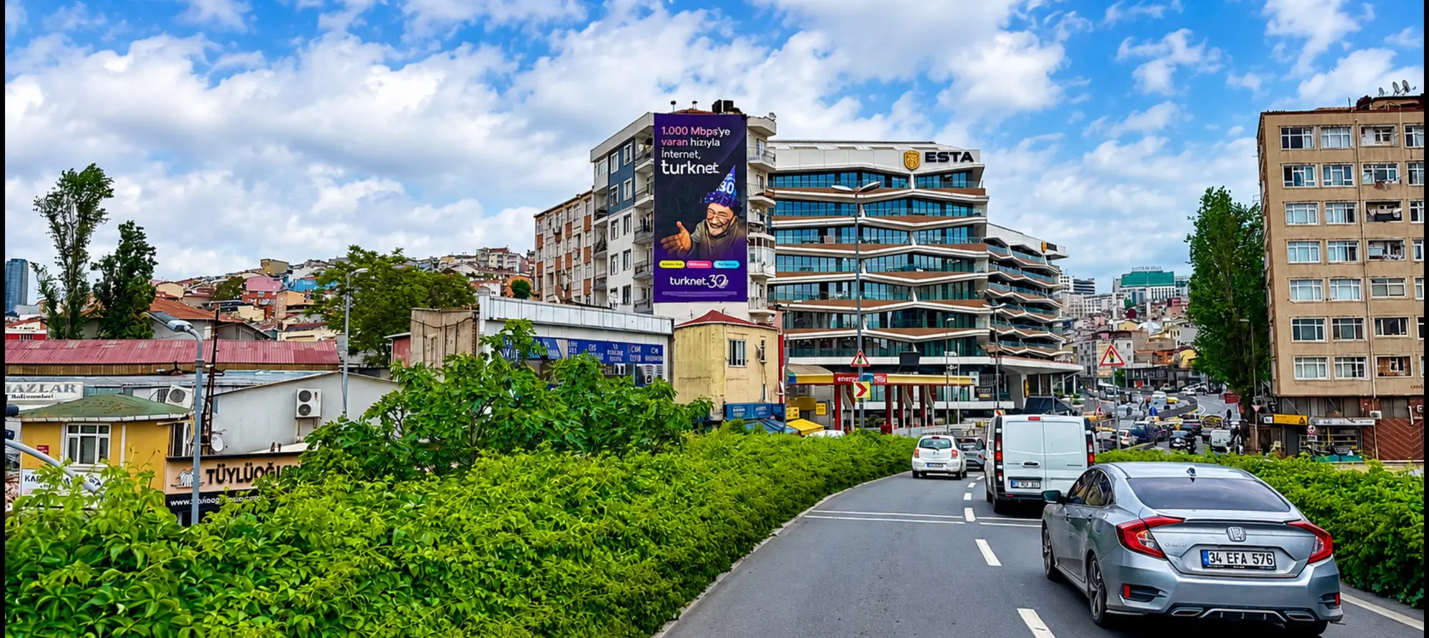 Dolapdere Taksim gidişi açıkhava reklam alanı