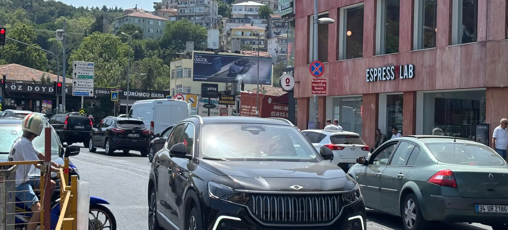 İstinye Sahil açıkhava reklam alanı
